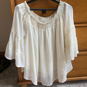 Kori America plus adorable ivory lined top. XL